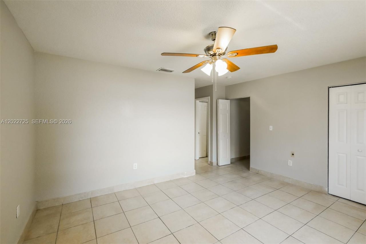 19420 NW 32nd Ave, Miami Gardens, FL 33056 Photo