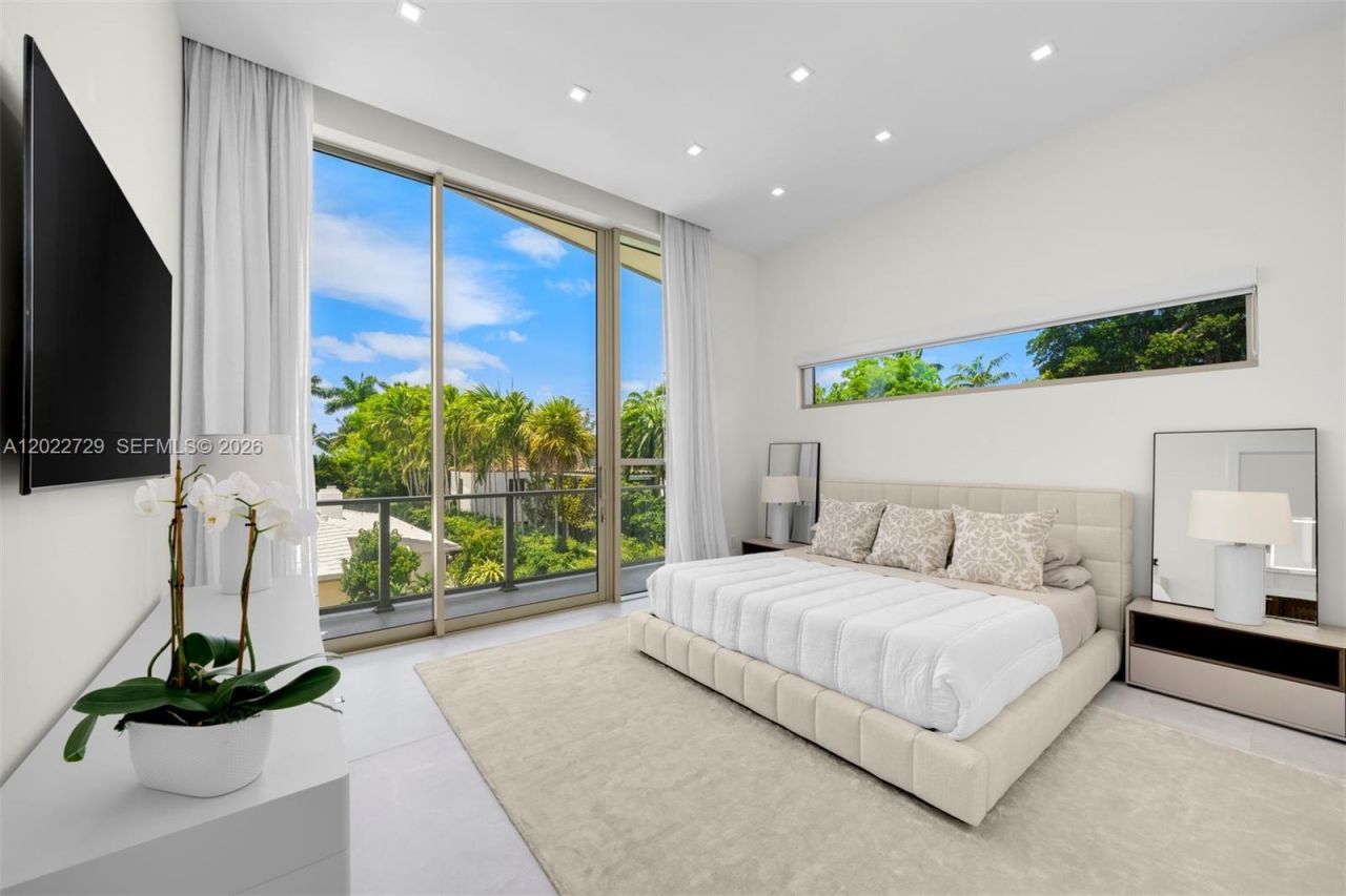 1201 W 47th St, Miami Beach, FL 33140 Photo