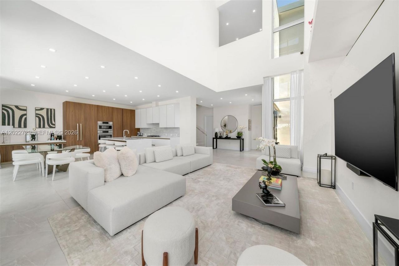1201 W 47th St, Miami Beach, FL 33140 Photo