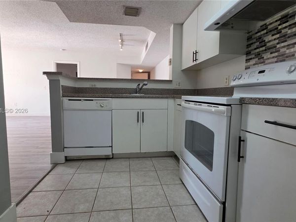 5011 Wiles Rd , Unit 203, Coconut Creek, FL 33073