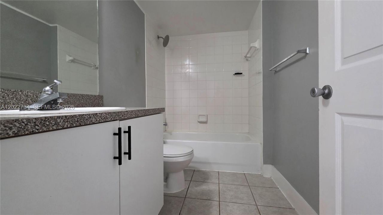 5011 Wiles Rd , Unit 203, Coconut Creek, FL 33073 Photo