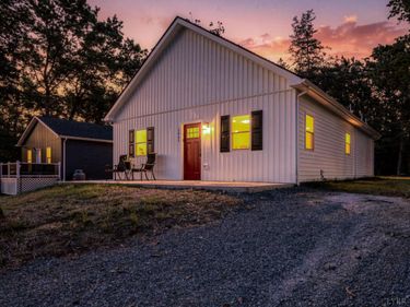 1063 Precinct, Huddleston, VA 24104
