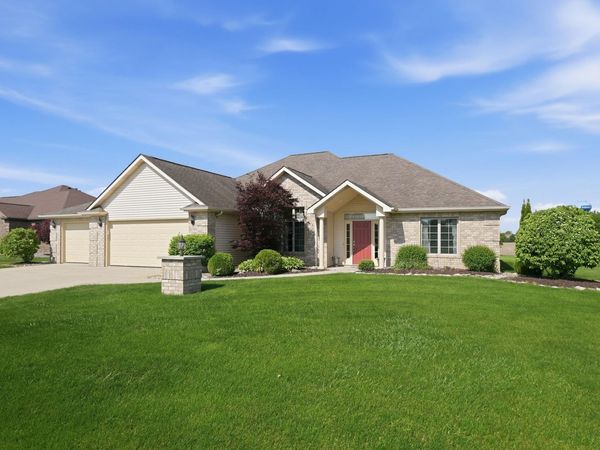 403 Steeplechase Drive, Auburn, IN 46706
