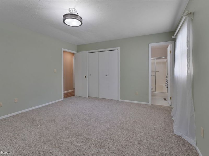1341 Fox Run Drive, Youngstown, OH 44512 Photo 14