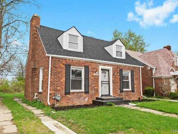 8897 Hartwell Street, Detroit, MI 48228