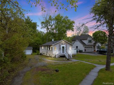 811 Miller Road , Orion Twp, MI 48362