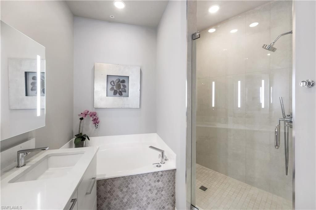 170 Lenell Rd, Unit 701, Fort Myers Beach, FL 33931 Photo