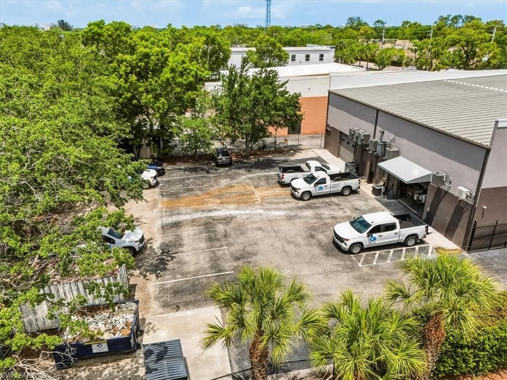 2224 Trade Center Way, Naples, FL 34109 Photo