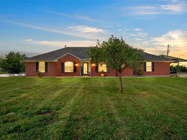 274 Dove Hill Lane , China Spring, TX 76633