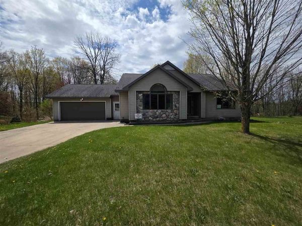 2776 BC/EJ Road, Boyne City, MI 49712