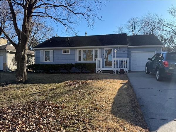 3701 W 74TH Street, Prairie Village, KS 66208
