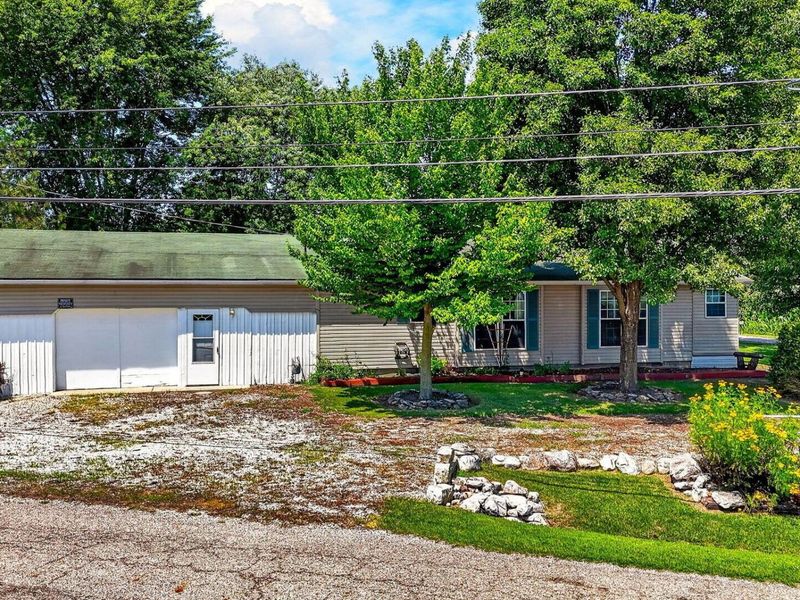 147 N Water Street N, Williamsport, OH 43164 Photo 3