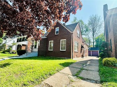 39 Benwood Avenue, Buffalo, NY 14214