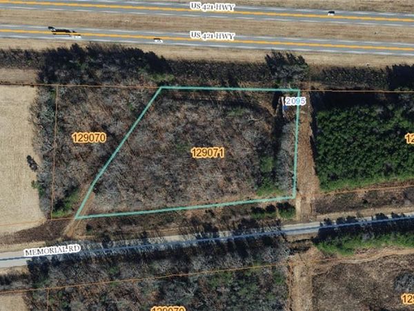 2095 Memorial Road , Yadkinville, NC 27055