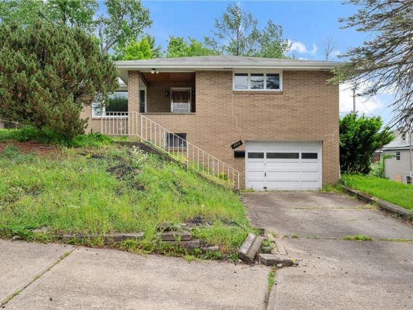 200 Erwin Pl, Mc Kees Rocks, PA 15136