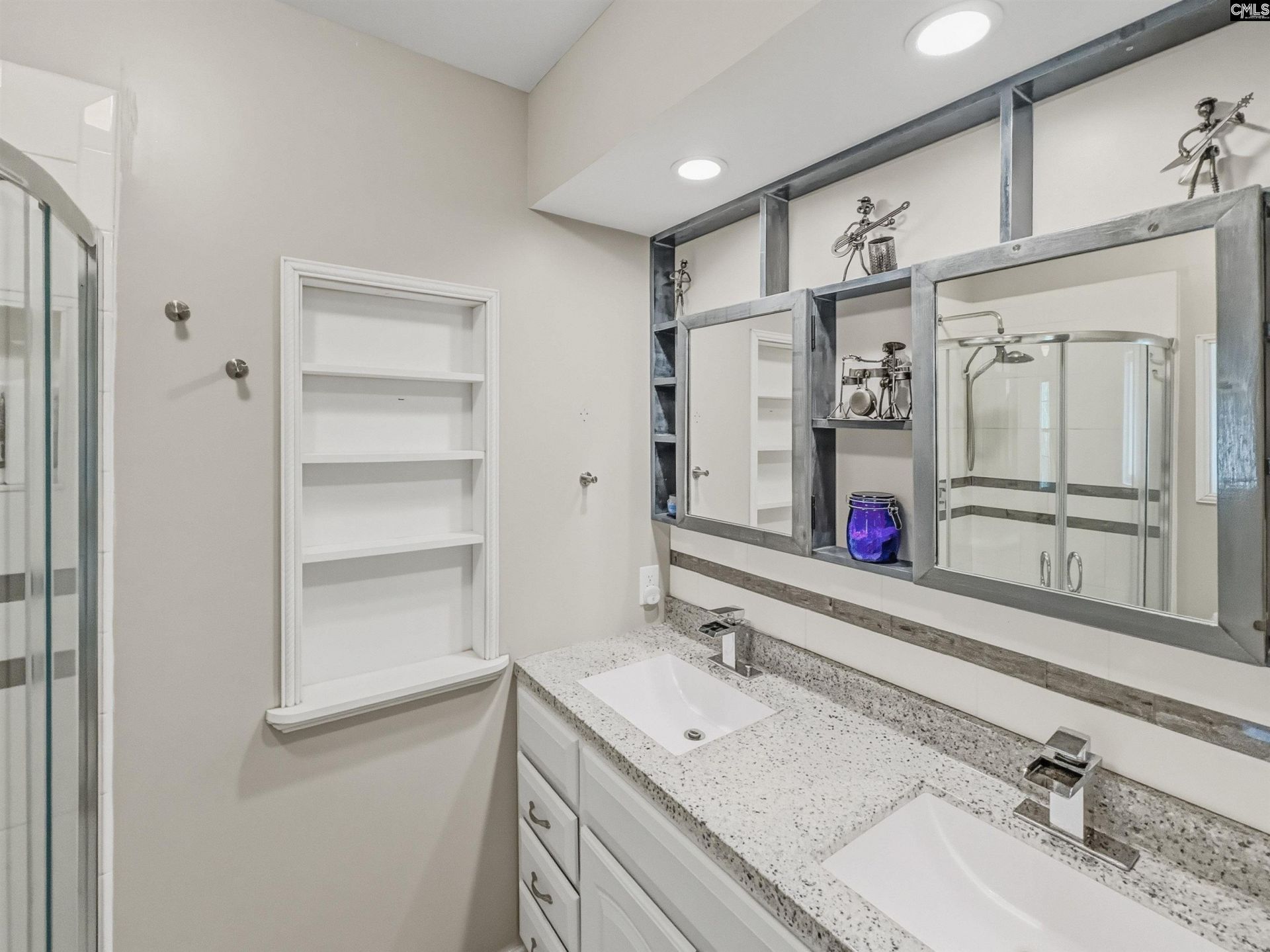105 Marilyn Lane  Photo 15