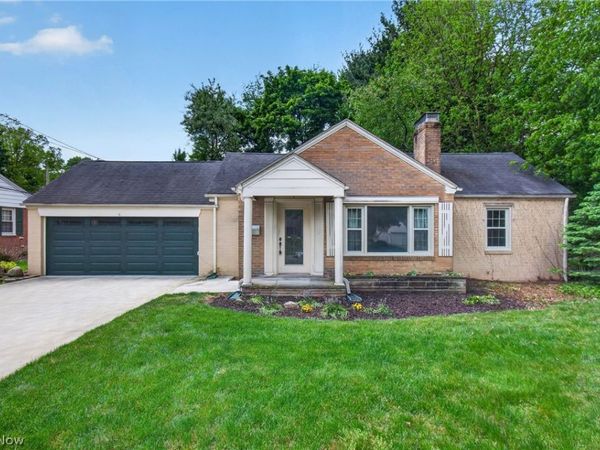 1129 Stratford Avenue NE, Massillon, OH 44646