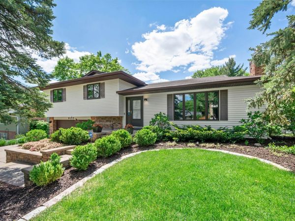 9117 34 1/2 Avenue N, New Hope, MN 55427