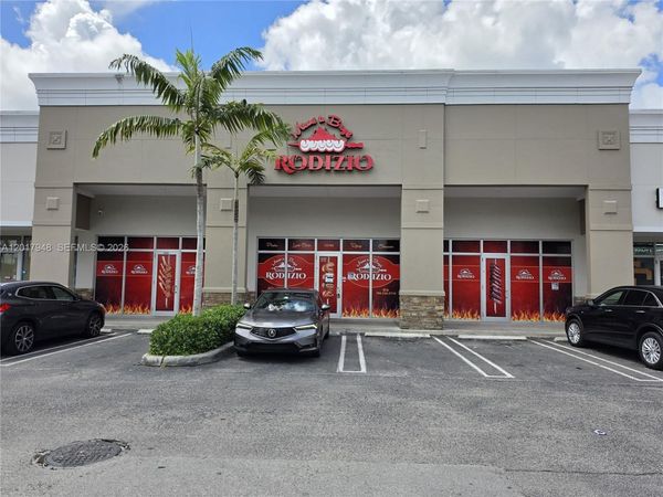 15750 SW 56 ST, Miami, FL 33185