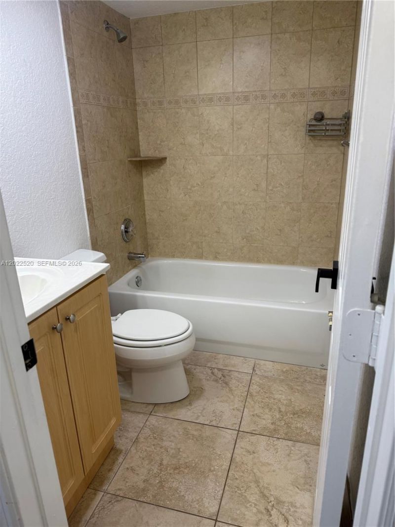5080 SW 64th Ave , Unit 208, Davie, FL 33314 Photo