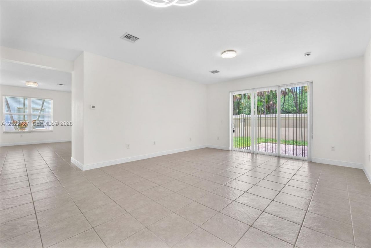 18011 SW 41st St, Miramar, FL 33029 Photo