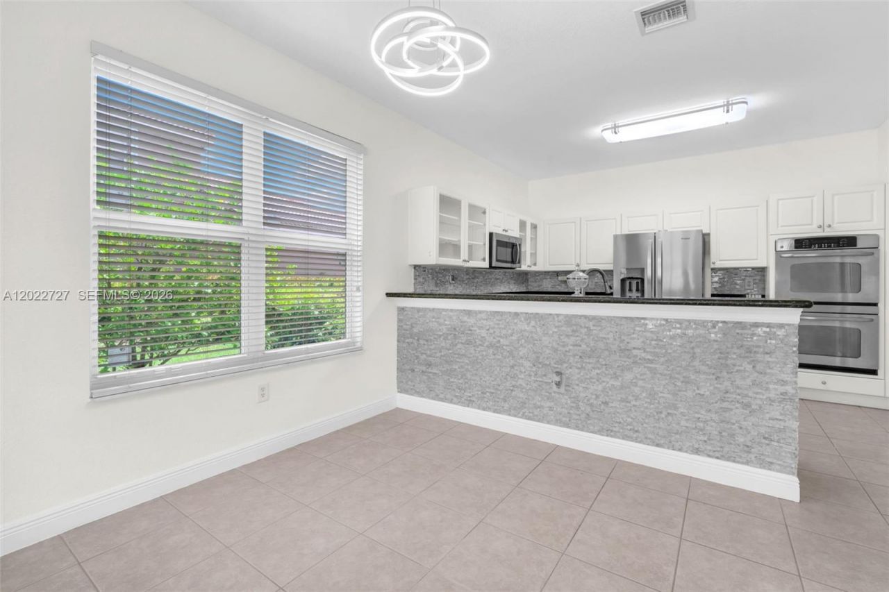 18011 SW 41st St, Miramar, FL 33029 Photo