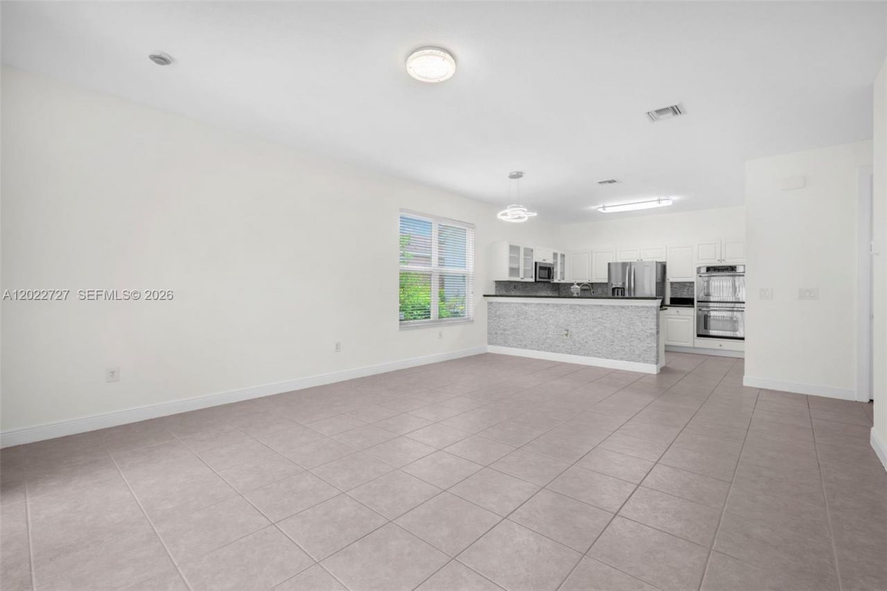 18011 SW 41st St, Miramar, FL 33029 Photo