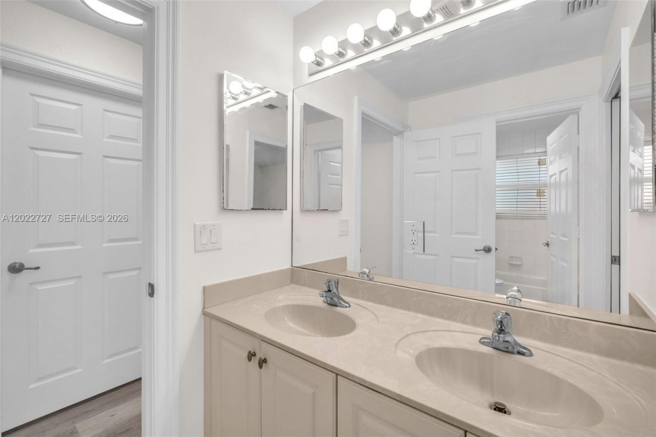 18011 SW 41st St, Miramar, FL 33029 Photo