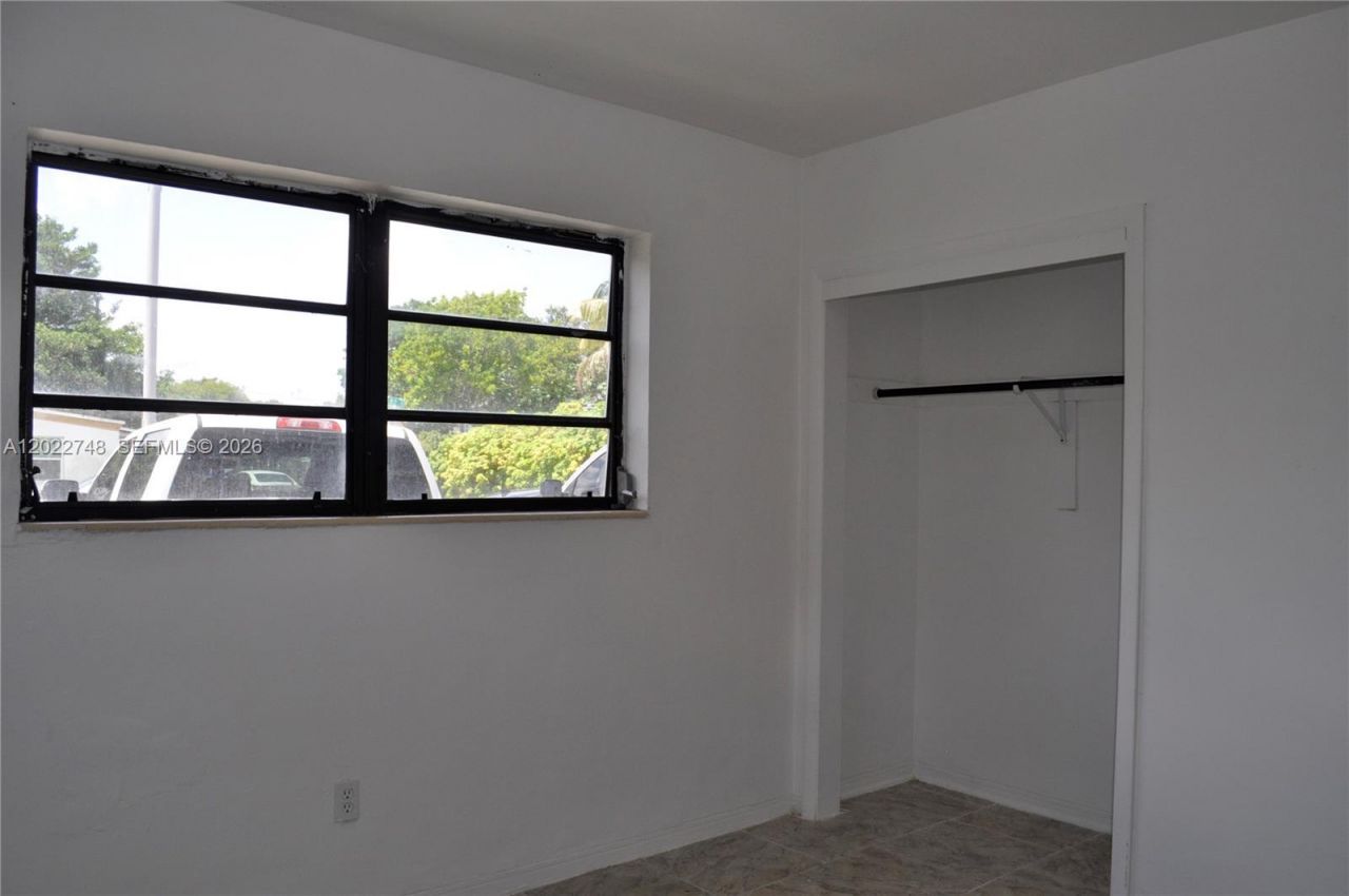 2395 NW 82nd St, Unit 2395, Miami, FL 33147 Photo
