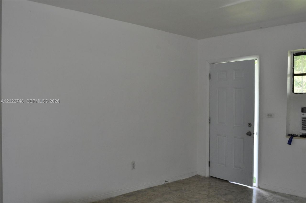 2395 NW 82nd St, Unit 2395, Miami, FL 33147 Photo