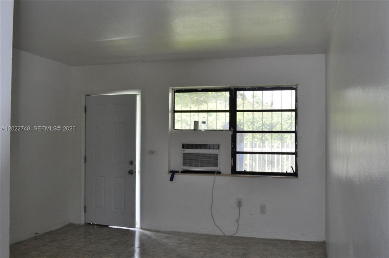 2395 NW 82nd St, Unit 2395, Miami, FL 33147 Photo
