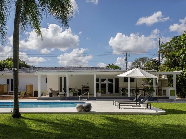 7825 SW 72nd Ave , Miami, FL 33143
