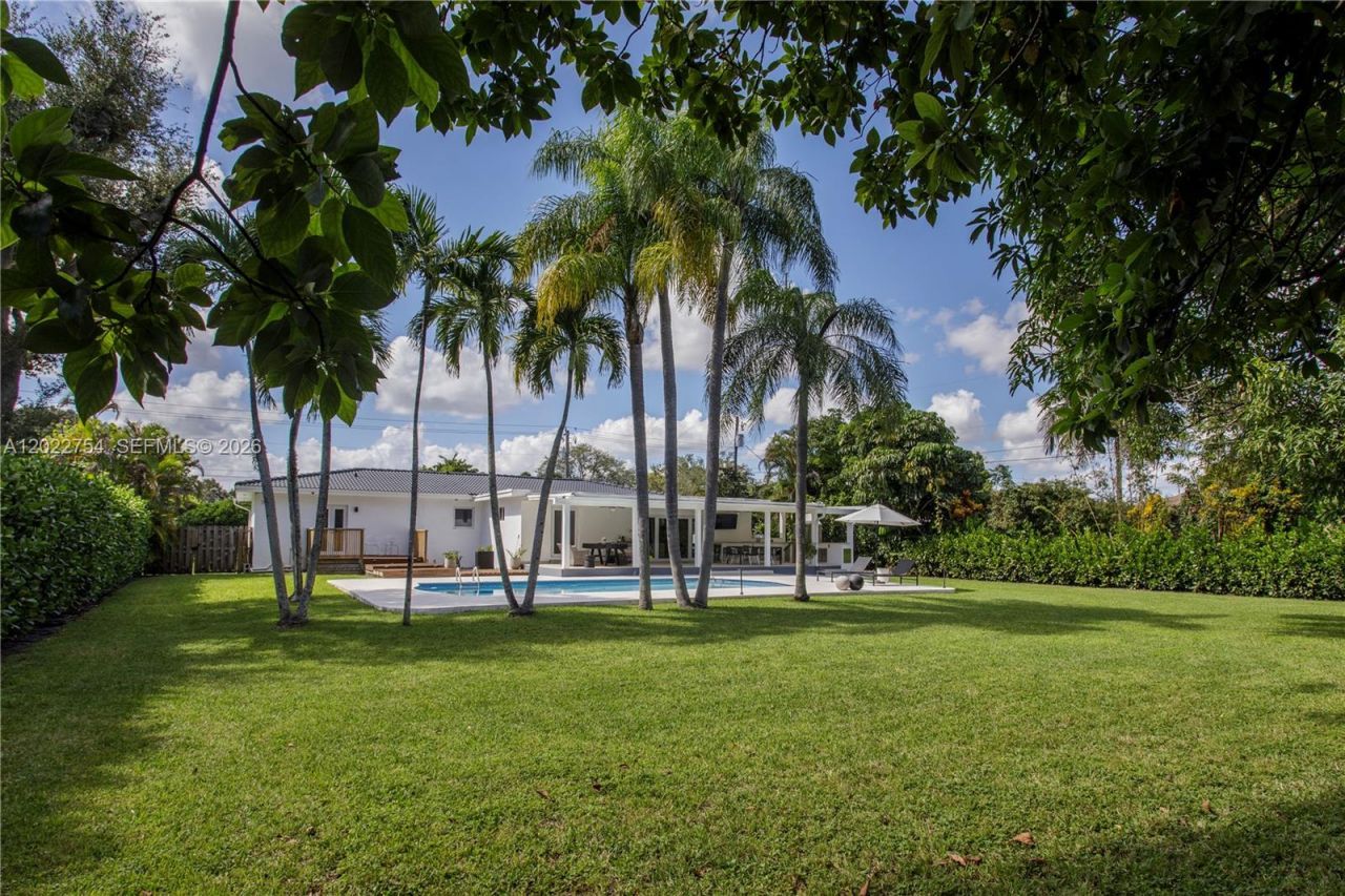 7825 SW 72nd Ave , Miami, FL 33143 Photo