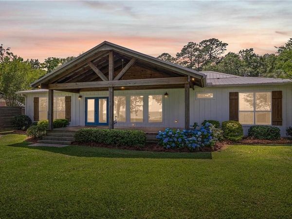 7047 Bay Road, Mobile, AL 36605