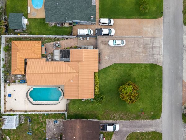 3201 Alice, Palm Springs, FL 33461