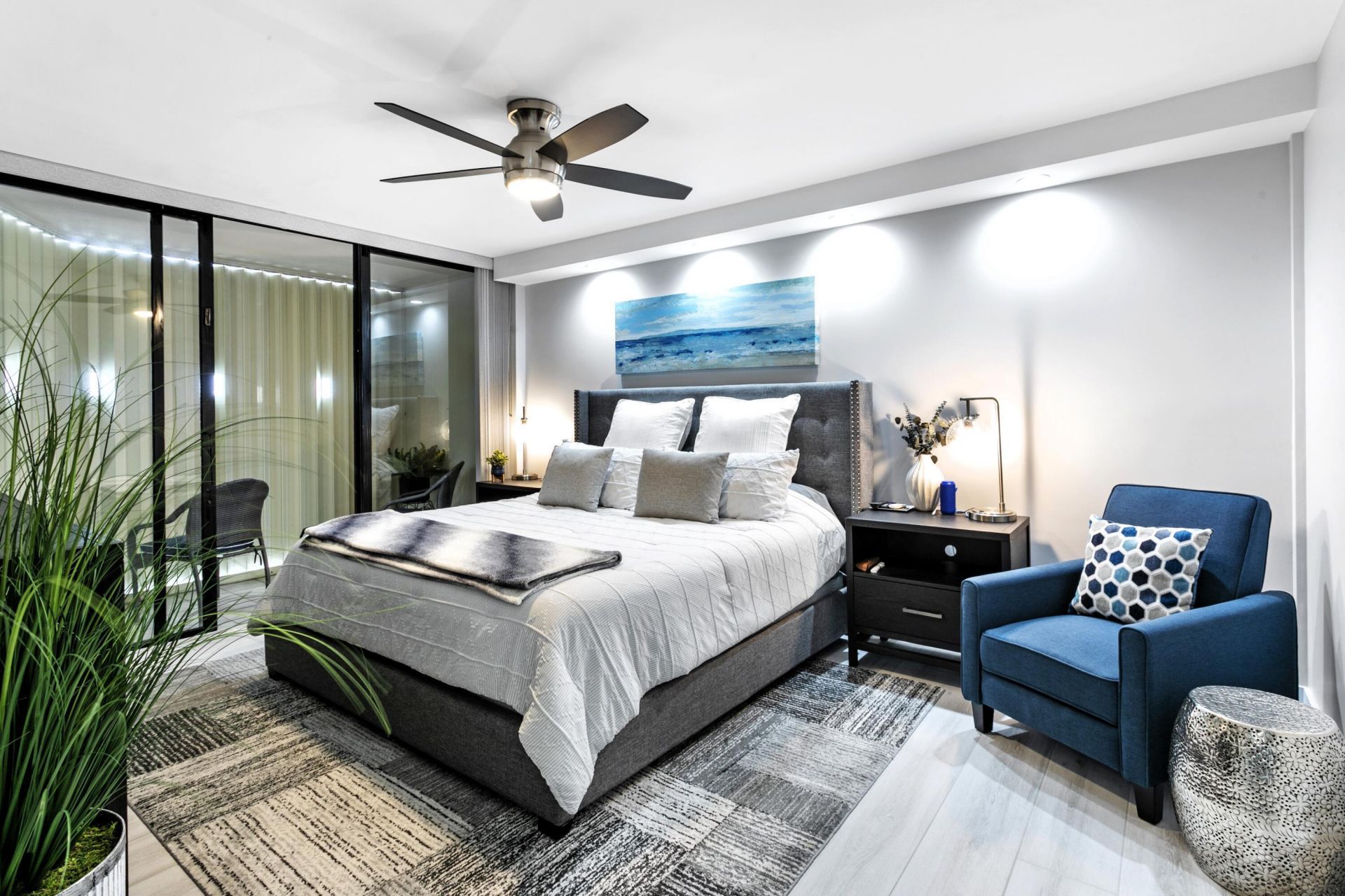 2400 Presidential Way, Unit 1803, West Palm Beach, FL 33401 Photo