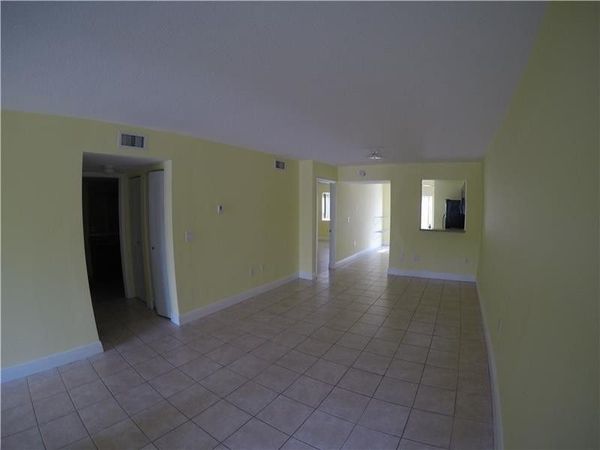 4785 SW 62nd, Unit 102, Davie, FL 33314