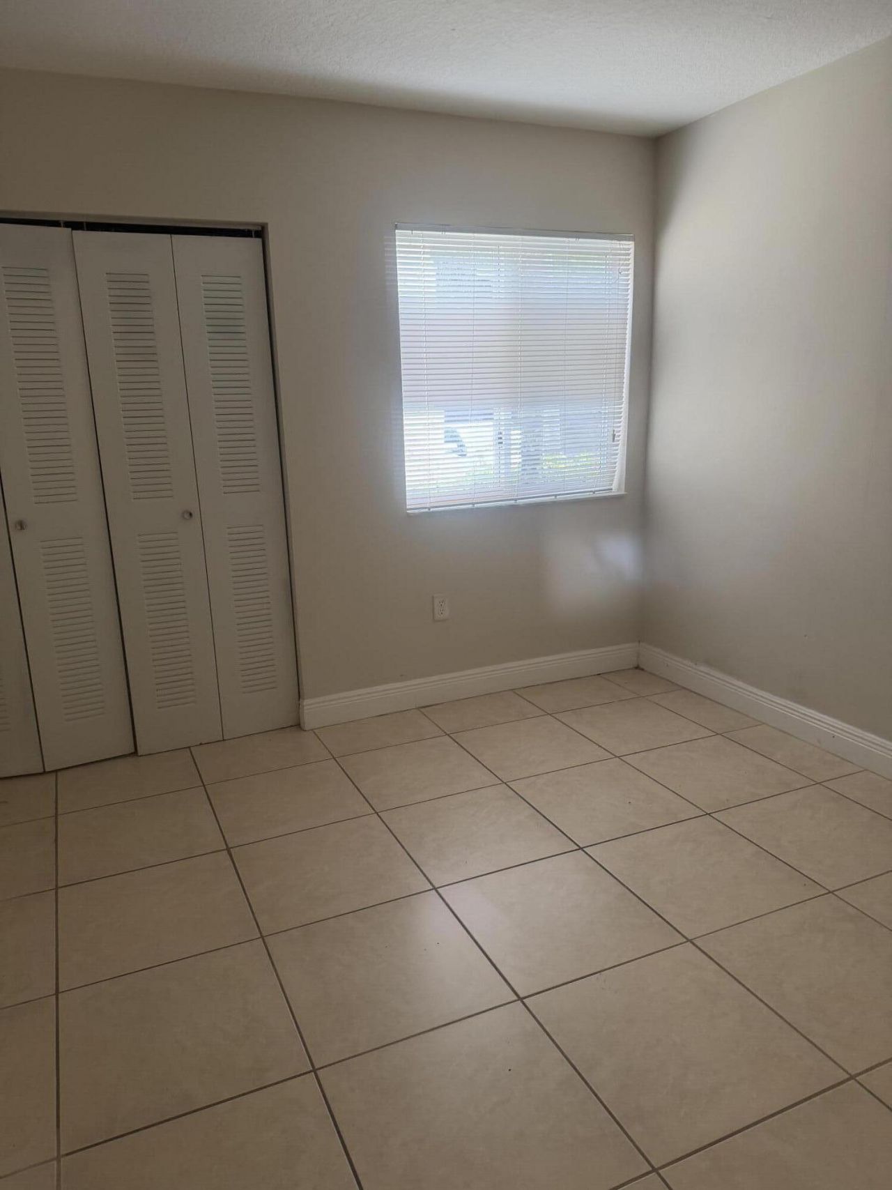 4785 SW 62nd Avenue, Unit 102, Davie, FL 33314 Photo