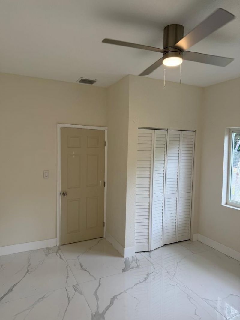 6410 NW Miami Court, Miami, FL 33150 Photo