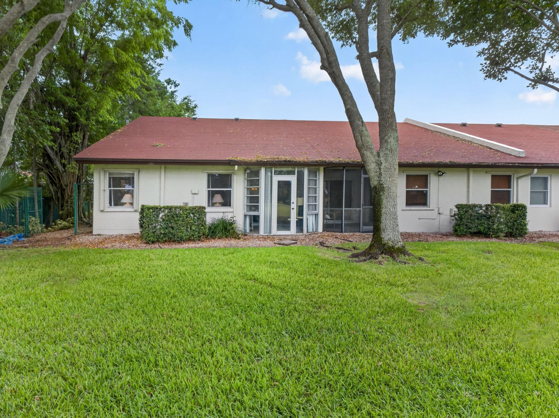 9001 NW 61st Street, Unit 111, Tamarac, FL 33321 Photo