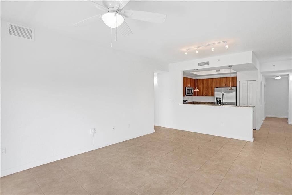 1931 NE 2nd Street, Unit 303, Deerfield Beach, FL 33441 Photo