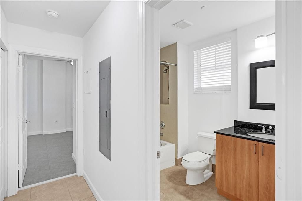 1931 NE 2nd Street, Unit 303, Deerfield Beach, FL 33441 Photo