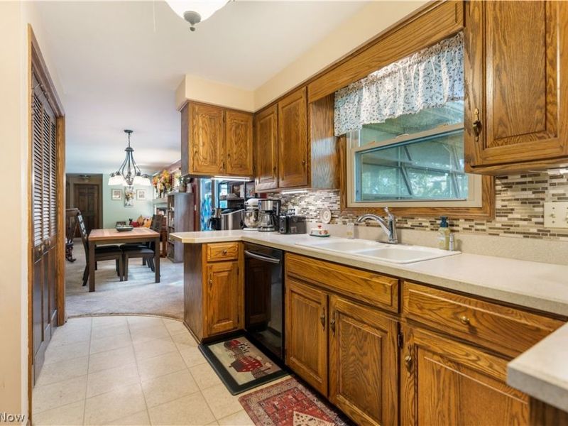 1649 Harmony Lane SW, North Canton, OH 44709 Photo 10