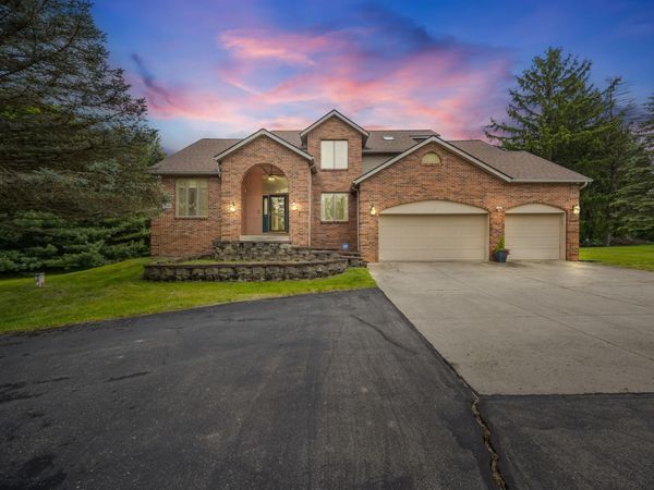 6140 Saline Ann Arbor Road, Saline, MI 48176