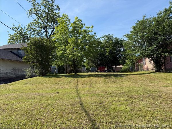 414 E 9th Street , Okmulgee, OK 74447