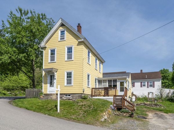 5 Pine Valley Street, Wilton, NH 03086
