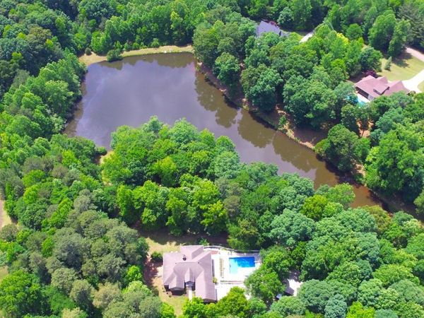 72 Lake Court, Jefferson, GA 30549