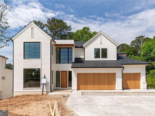 10910 Woodstock Road, Roswell, GA 30075