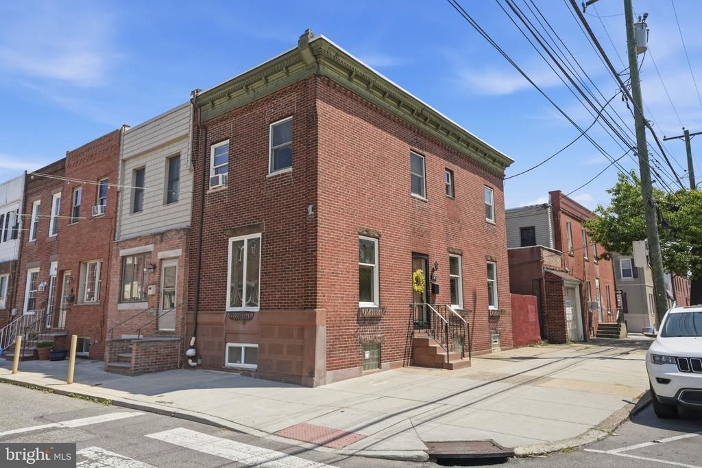 2655 S Bouvier Street, Philadelphia, PA 19145 Main Photo