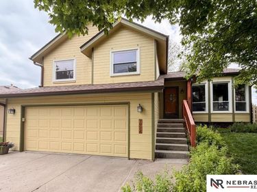 3924 S 155th Street , Omaha, NE 68144
